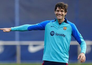 Marcos Alonso renueva hasta 2024