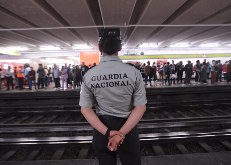 Militarización del metro en CDMX genera polémica
