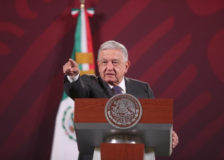 López Obrador defiende presencia de GN en el metro