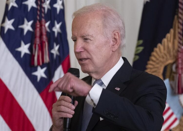 Plan de recortes republicano amenaza al progreso: Biden