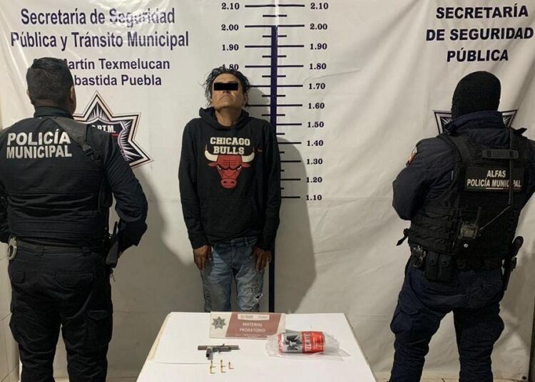 Detienen a hombre con arma de fuego en SMT