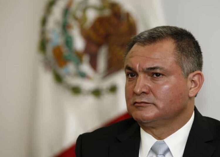 AMLO critica silencio informativo sobre juicio contra García Luna