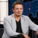 Jeremy Renner fue atropellado para salvar a su sobrino
