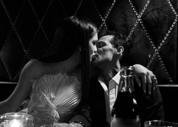 Marc Anthony y Nadia Ferreira se casan en Miami