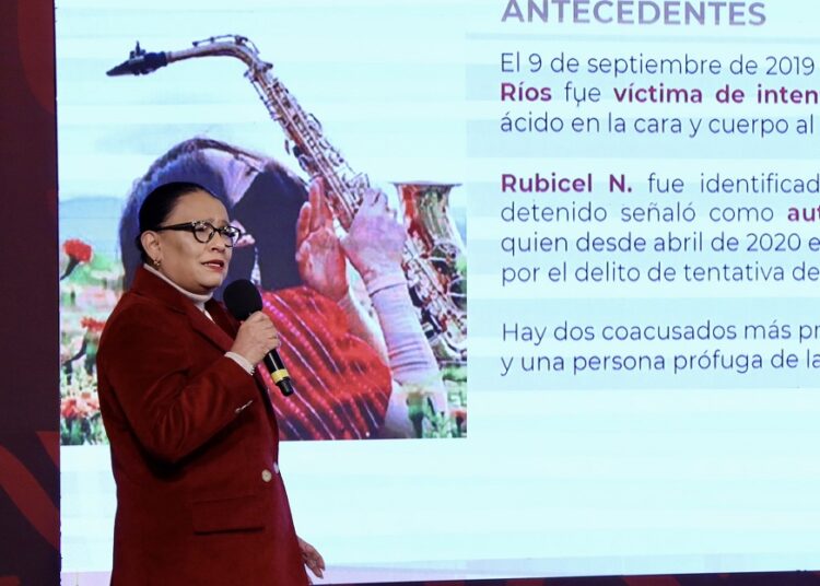 Agresor de María Elena Ríos continuará en prisión