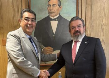 Céspedes retoma tema del aeropuerto de carga en Huejotzingo