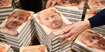 Biografía del príncipe Harry ya está en librerías británicas