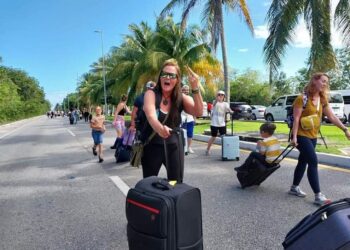 AMLO niega afectación al turismo en Cancún por alerta de EEUU