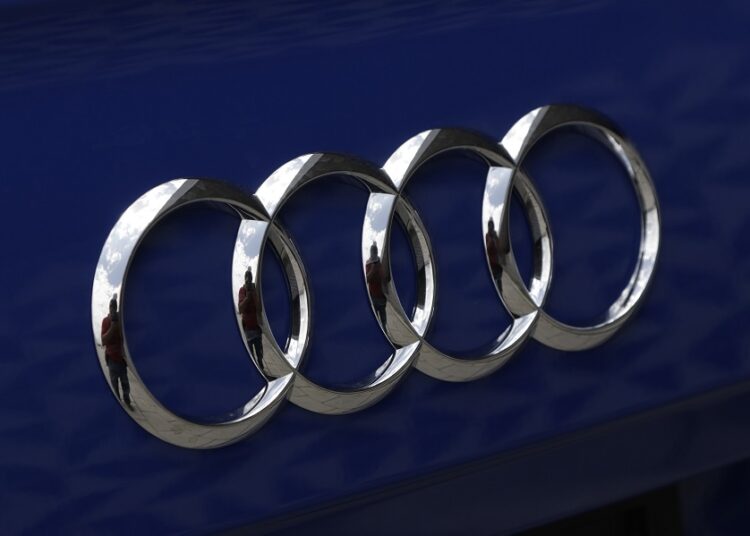Audi y sindicato pactan incremento salarial de 9.4%