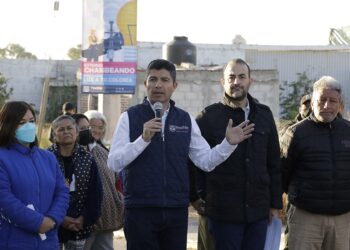 ERP entrega ampliación de red de electrificación