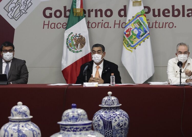 Gabinete no se distrae con sucesión gubernamental