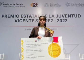 Estudiante BUAP galardonada con el Premio Estatal de la Juventud