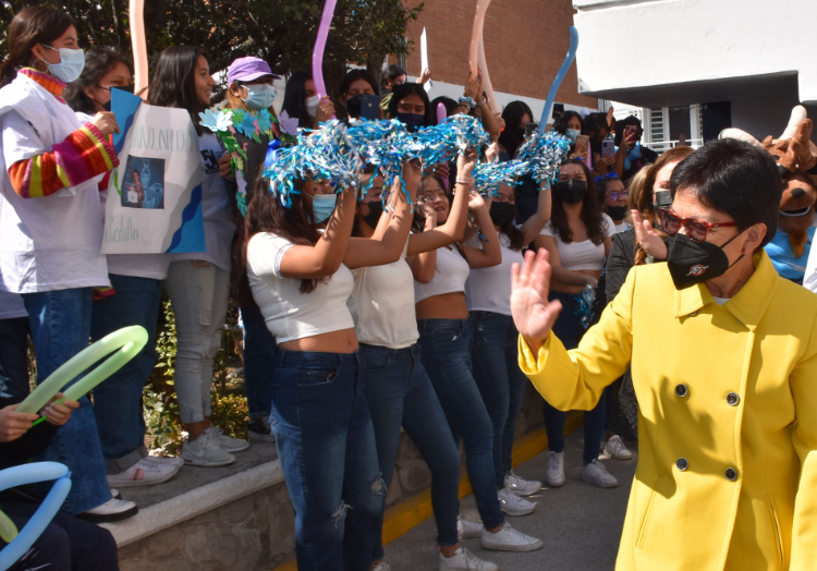 Prepa Cabrera mejora aspecto emocional de alumnos: Lilia Cedillo