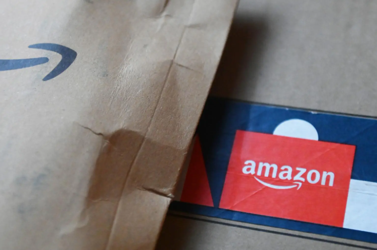 Amazon empieza a comunicar miles de despidos