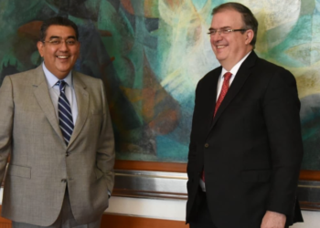 Nuevas oficinas de pasaportes; los temas que abordaron el gobernador y Ebrard
