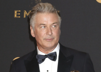 Alec Baldwin enfrenta juicio por homicidio involuntario por muerte de Halyna Hutchins