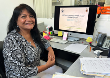 Investigadores BUAP analizan genoma de E. coli uropatógena