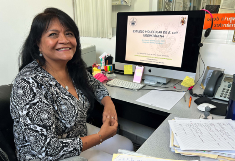 Investigadores BUAP analizan genoma de E. coli uropatógena