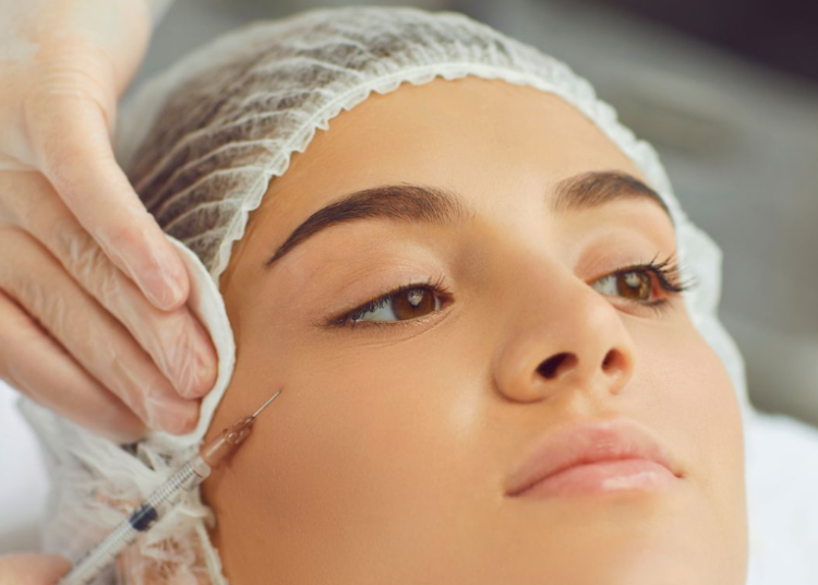 Rejuvenece hoy con cirugía estética para suprimir arrugas
