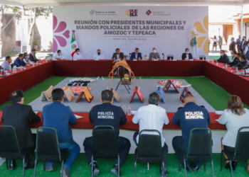 El gobernador se reunió con alcaldes y mandos policiales en Amozoc y Tepeaca