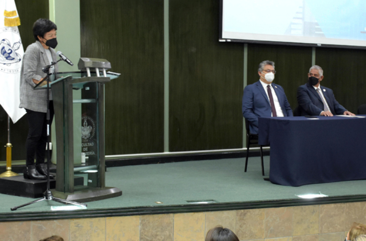 Alumnos de Ingeniería BUAP, comprometidos: Lilia Cedillo