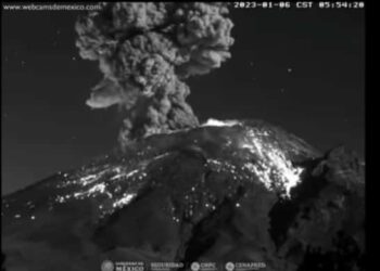 Se prevé caída de ceniza tras explosión del Popocatépetl 