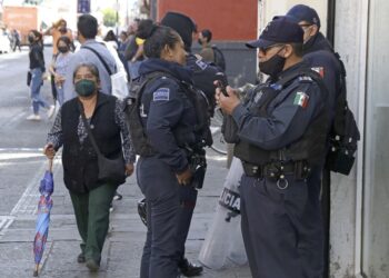 Removerán a 30 policías municipales por denuncias ciudadanas