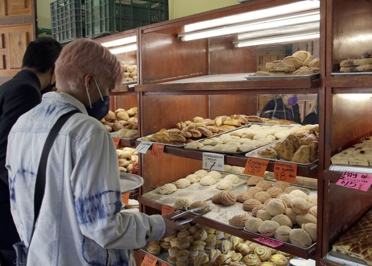 Ajuste a precio del pan sería en segunda quincena de enero