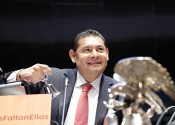 Gobiernos deben combatir inseguridad: Armenta