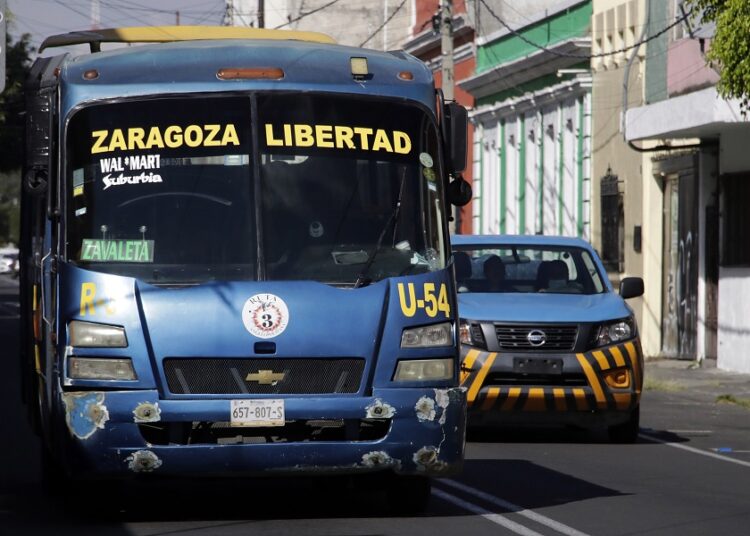 Piden a concesionarios cumplir con verificación vehicular