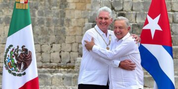 México entrega reconocimiento a Díaz-Canel