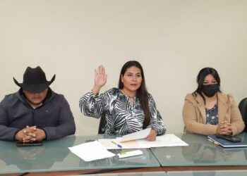 Berenice Porquillo presenta informe de actividades