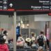 EEUU aprueba no exigir vacunación a viajeros extranjeros