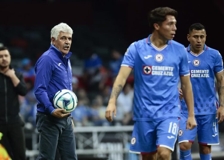 Cruz Azul vence a Juárez FC en debut del Tuca Ferretti
