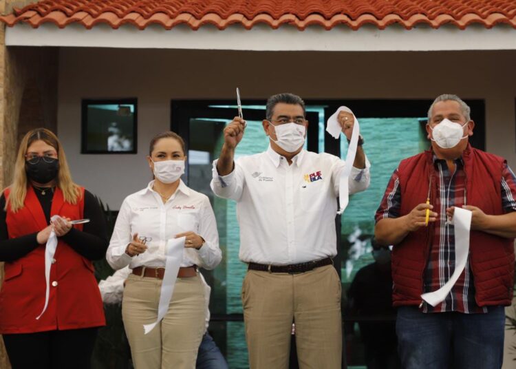 Gobernador inaugura remodelación de UBR de Lara Grajales