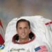 NASA nombra a hispano jefe de astronautas
