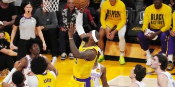 LeBron James, máximo anotador de la historia de NBA