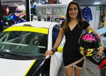 Museo del Automóvil homenajea trayectoria de Majo Rodríguez
