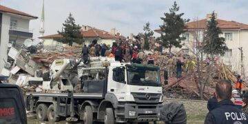 Nuevo terremoto en Turquía causa un muerto y 69 heridos