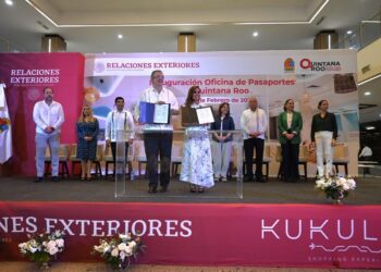 Ebrard inaugura oficina de pasaportes en Quintana Roo