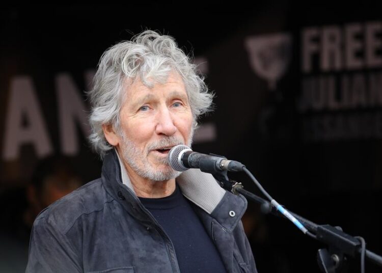 Rusia invita a Roger Waters a hablar sobre Ucrania en ONU