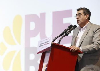 Céspedes inaugura Foro de Profesionales del Campo