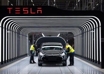 AMLO confirma que Tesla se instalará en Monterrey