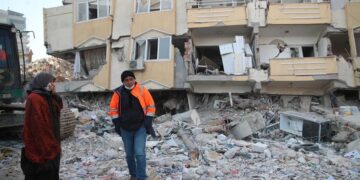 Violación de norma de edificación, culpable de tragedia en Turquía