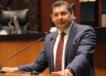 Armenta a favor del acceso educativo para población vulnerable