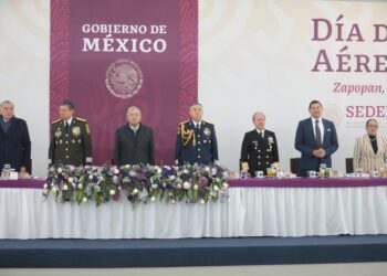 Armenta acompañó al presidente López Obrador en el Día de la FAM