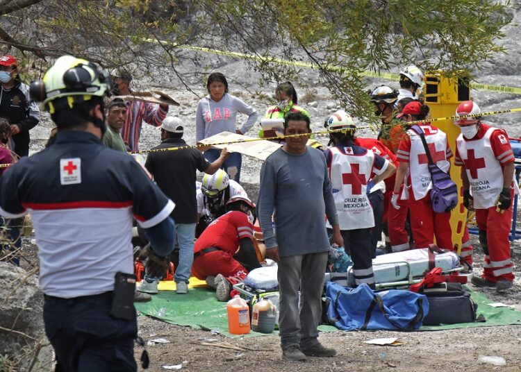 5 peregrinos de Ajalpan, graves tras accidente