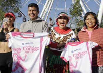 Presentan medalla y playera de Carrera Contigo Mujer 2023