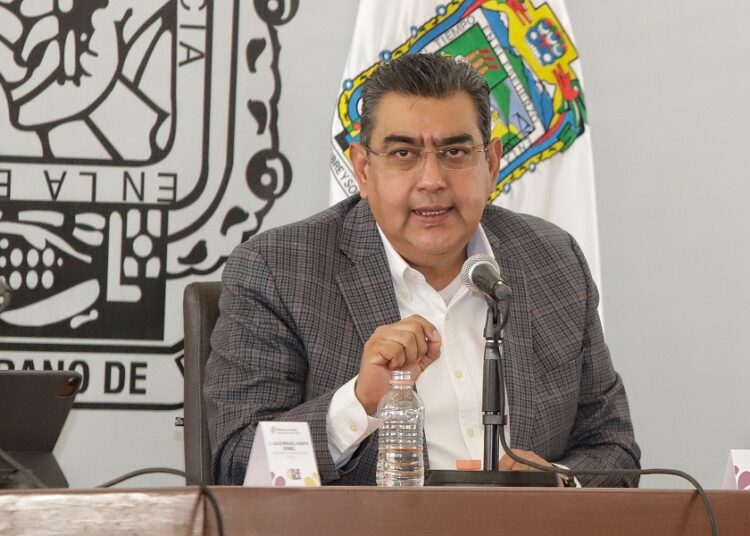 Plan B busca eliminar privilegios de élite que controla al INE