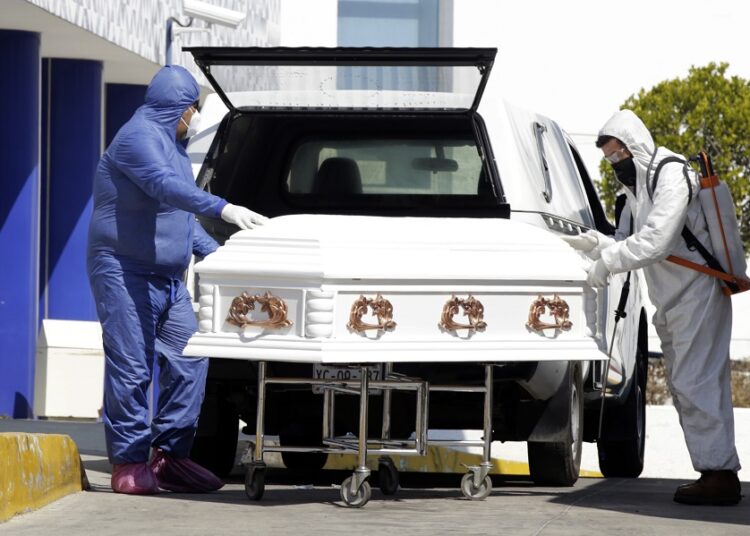 Reportan 5 defunciones por COVID en fin de semana